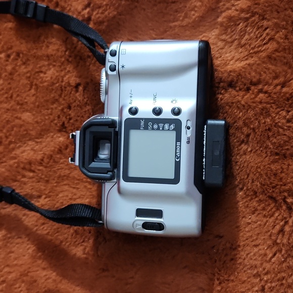 CANON EOS REBEL TI FILM CAMERA THIS IS A WOUNDERFUL CAMERA IF YOU DO B&W - Picture 3 of 11